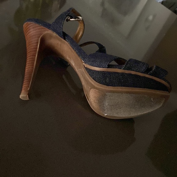 BCBG denim sandals - Picture 4 of 4